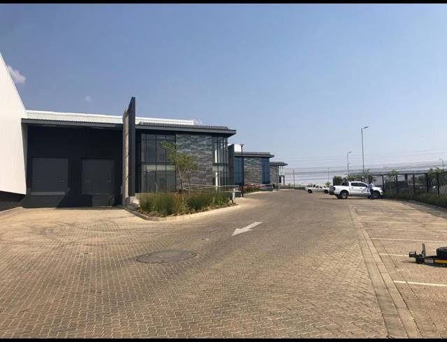 INDUSTRIAL PROPERTY TO RENT IN LOUWLARDIA